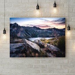 Картина на полотні "Вигляд на озеро в горах"